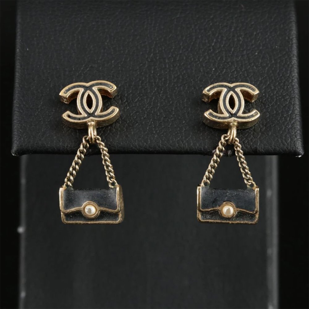 SOLD - Chanel Faux Pearl & Enamel Handbag Drop Earrings - Picture 1 of 10